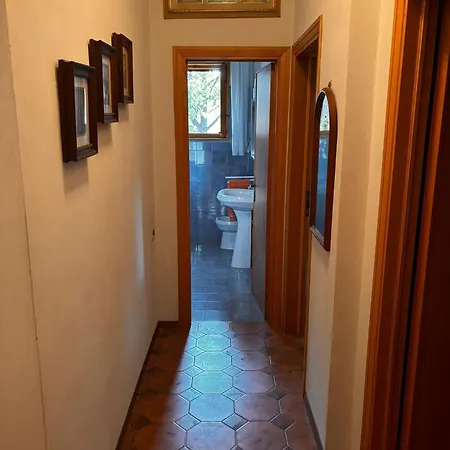 Giardino E Posto Auto