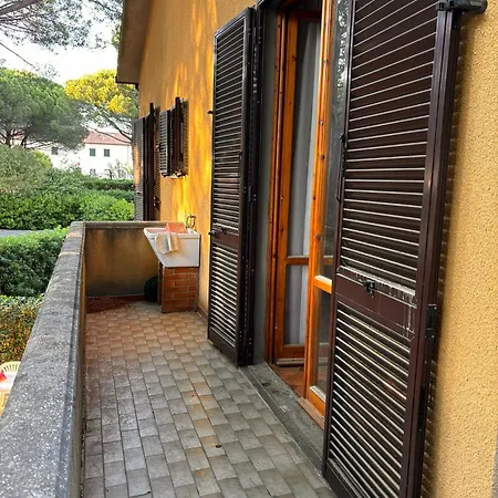 Giardino E Posto Auto * Castiglioncello
